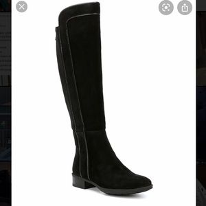 NWT* Never worn Karl Lagerfeld MiMi Suede Boots